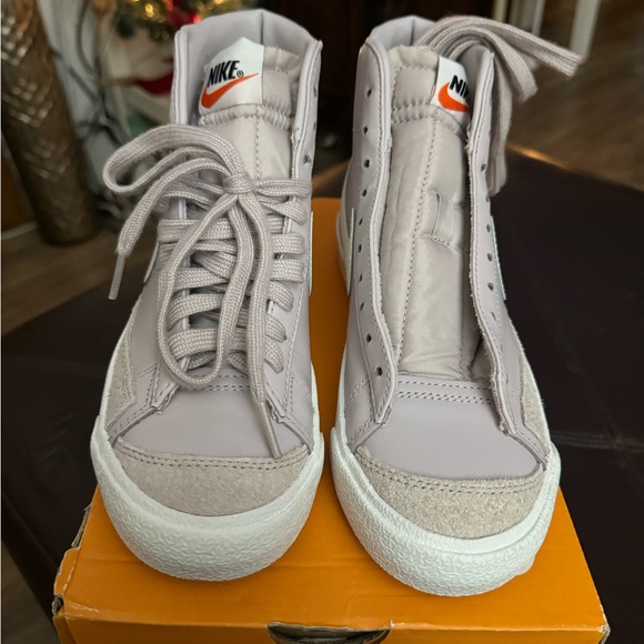 Nike Women's Blazer Mid ‘77 - Picture 8 of 8